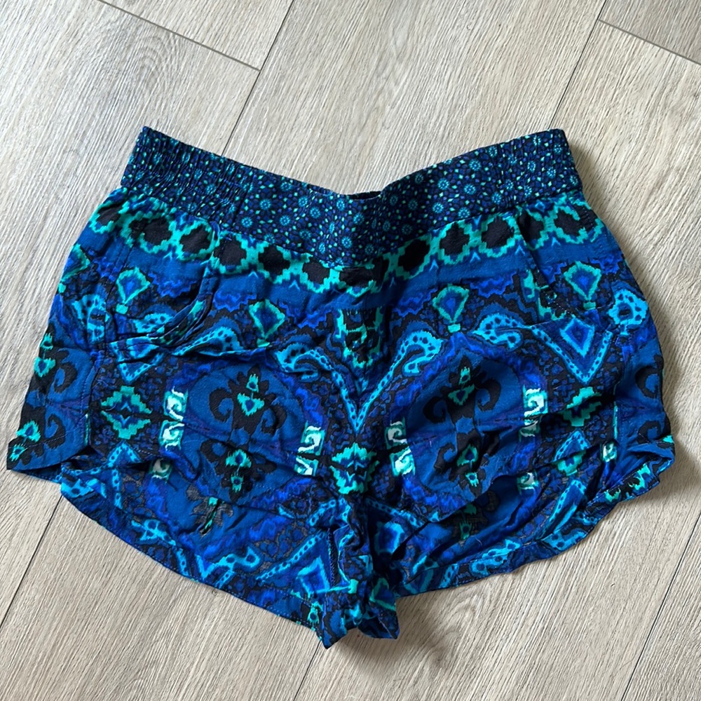 Express Pull-on shorts